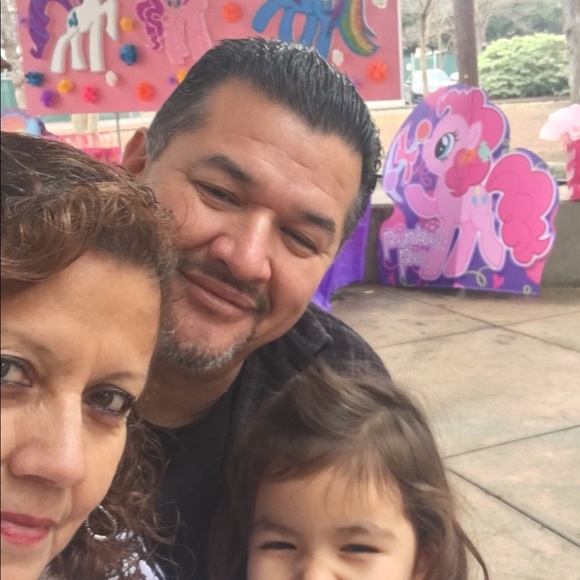 Meet your Posher, Christine - Picture 1 of 1